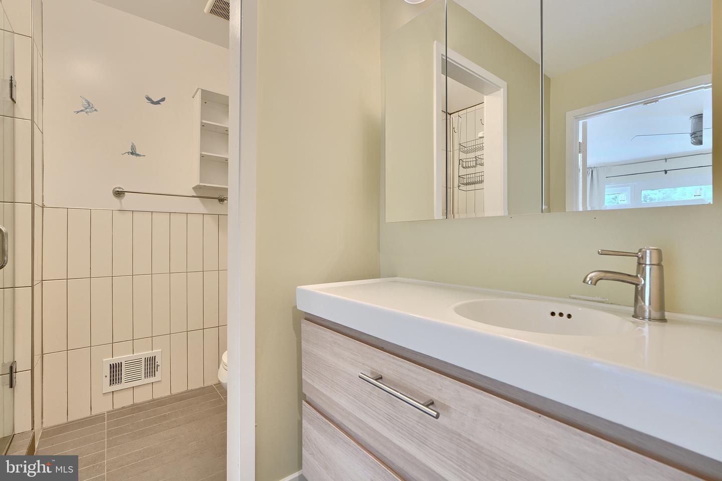 Photo 29 of 54 of 5200 Pooks Hill Rd #C-15 townhome
