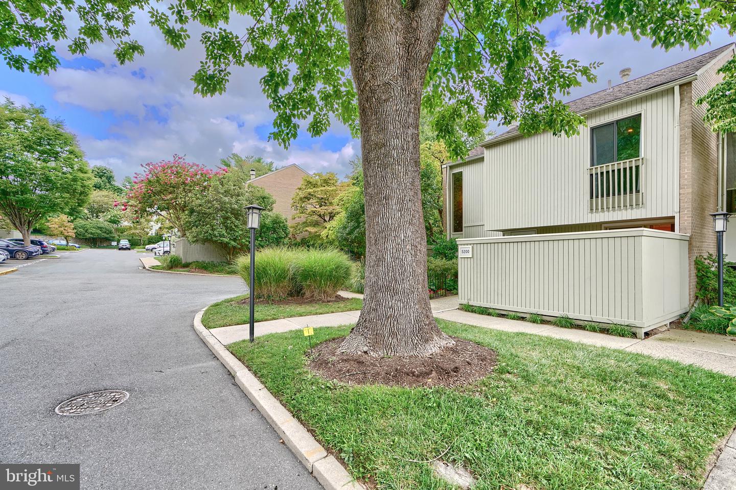 Photo 2 of 54 of 5200 Pooks Hill Rd #C-15 townhome