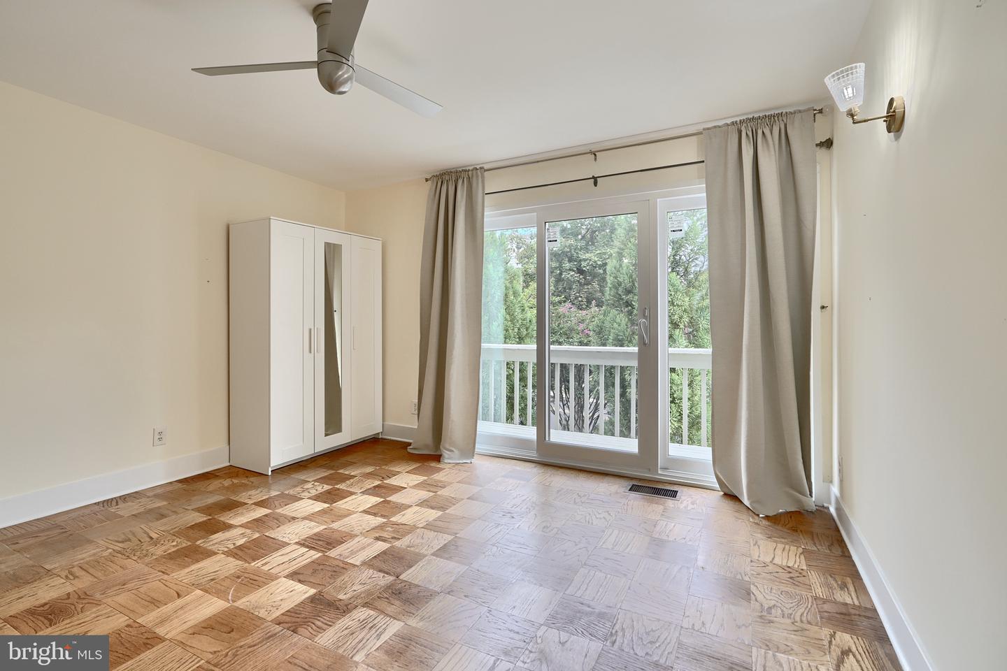 Photo 20 of 54 of 5200 Pooks Hill Rd #C-15 townhome