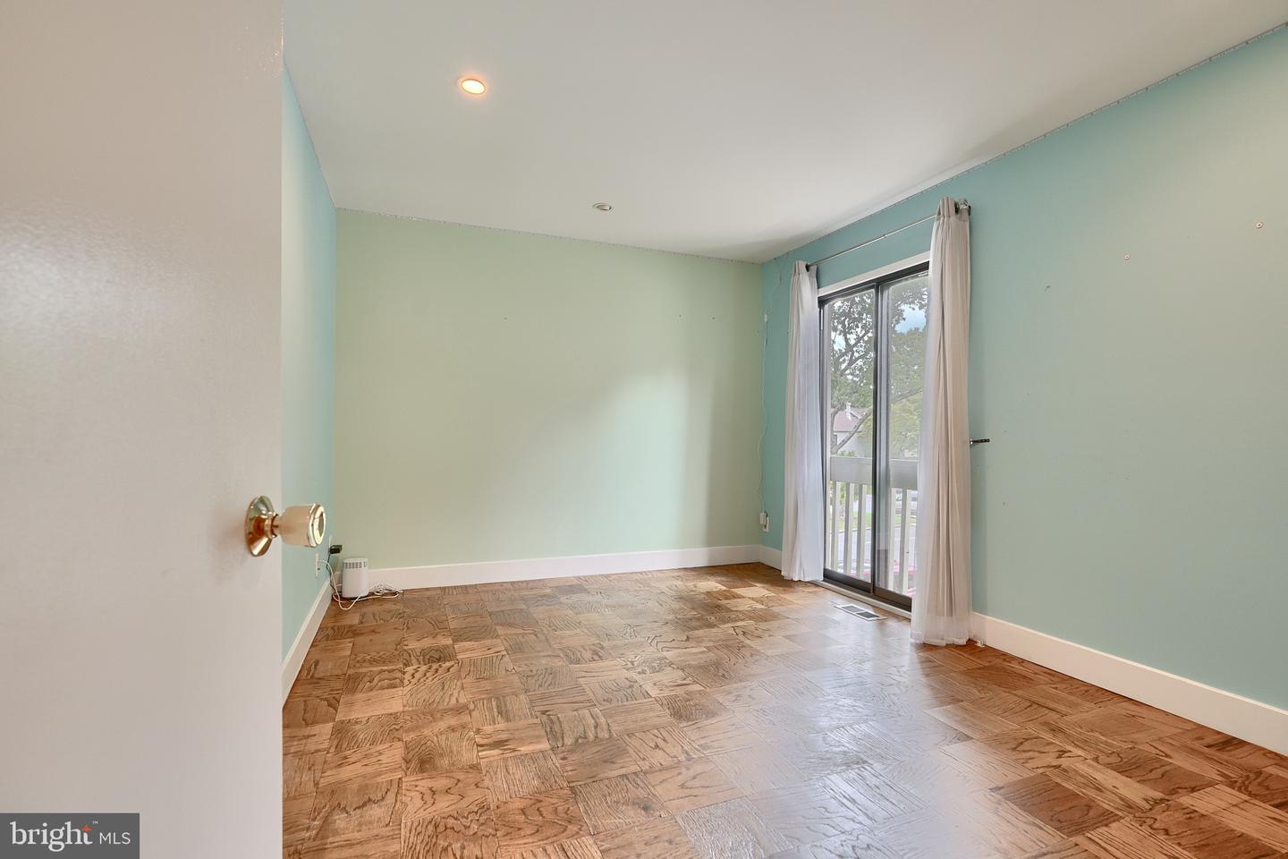 Photo 32 of 54 of 5200 Pooks Hill Rd #C-15 townhome