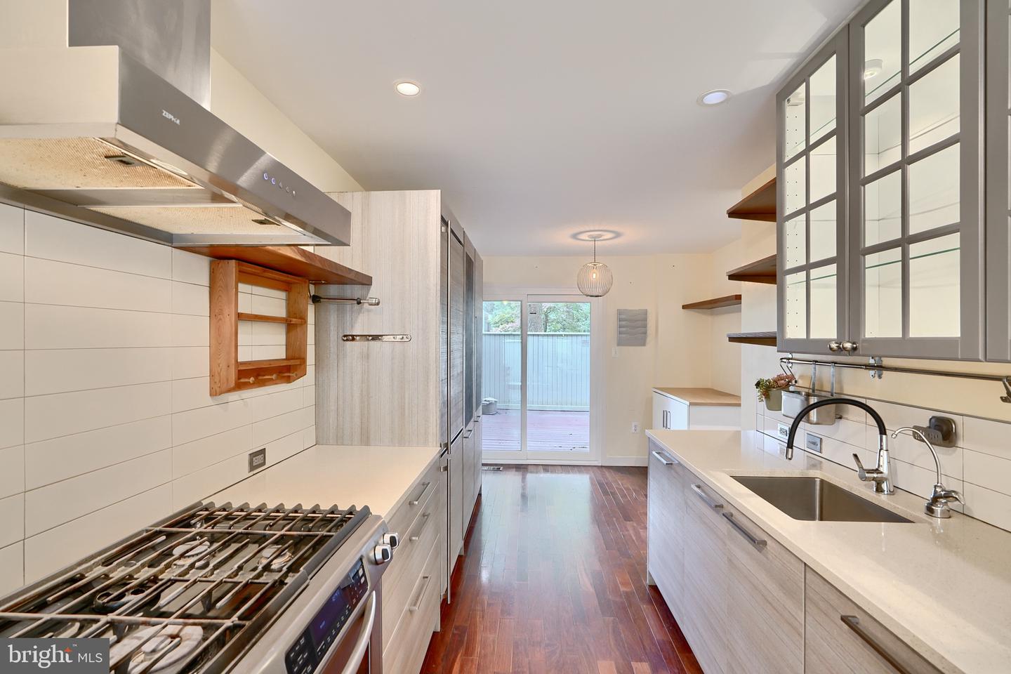 Photo 13 of 54 of 5200 Pooks Hill Rd #C-15 townhome