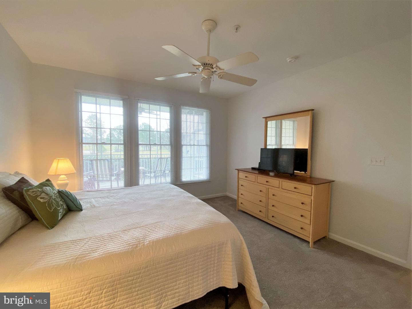 Photo 14 of 33 of 53e Willow Oak Ave #53e condo