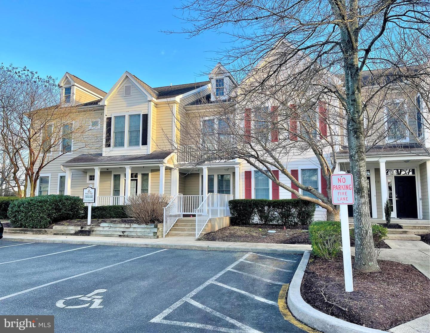 Photo 1 of 33 of 53e Willow Oak Ave #53e condo
