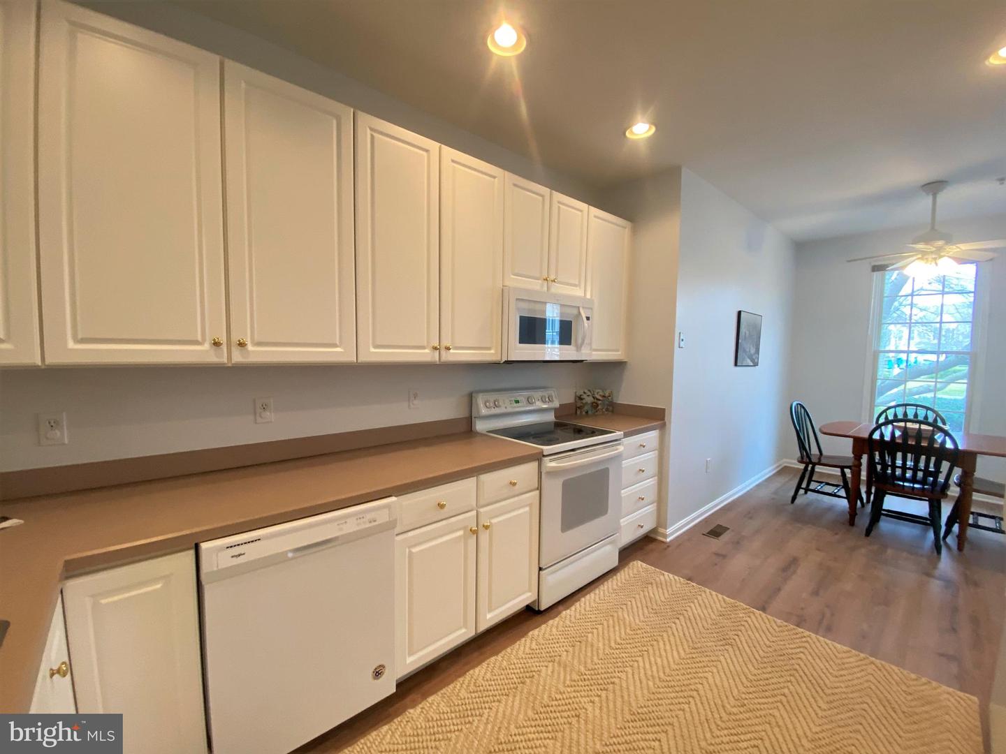 Photo 10 of 33 of 53e Willow Oak Ave #53e condo