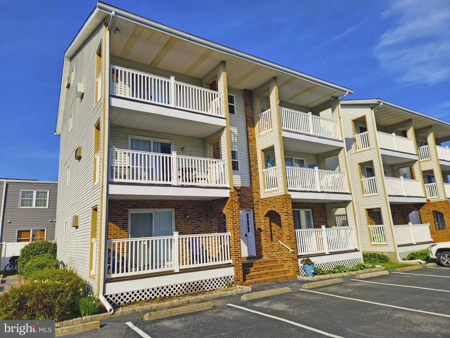 14400 Jarvis Avenue Unit 110B