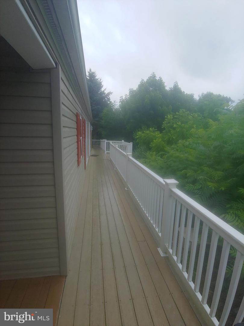Photo 3 of 25 of 1098 Club House Ct mobile home