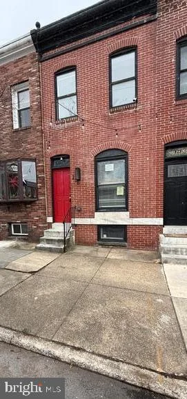 216 S Clinton Street