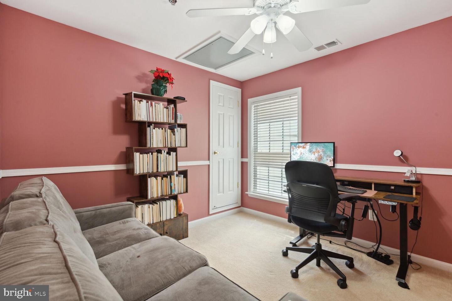 Photo 23 of 34 of 7129 Mason Grove Ct #12 townhome