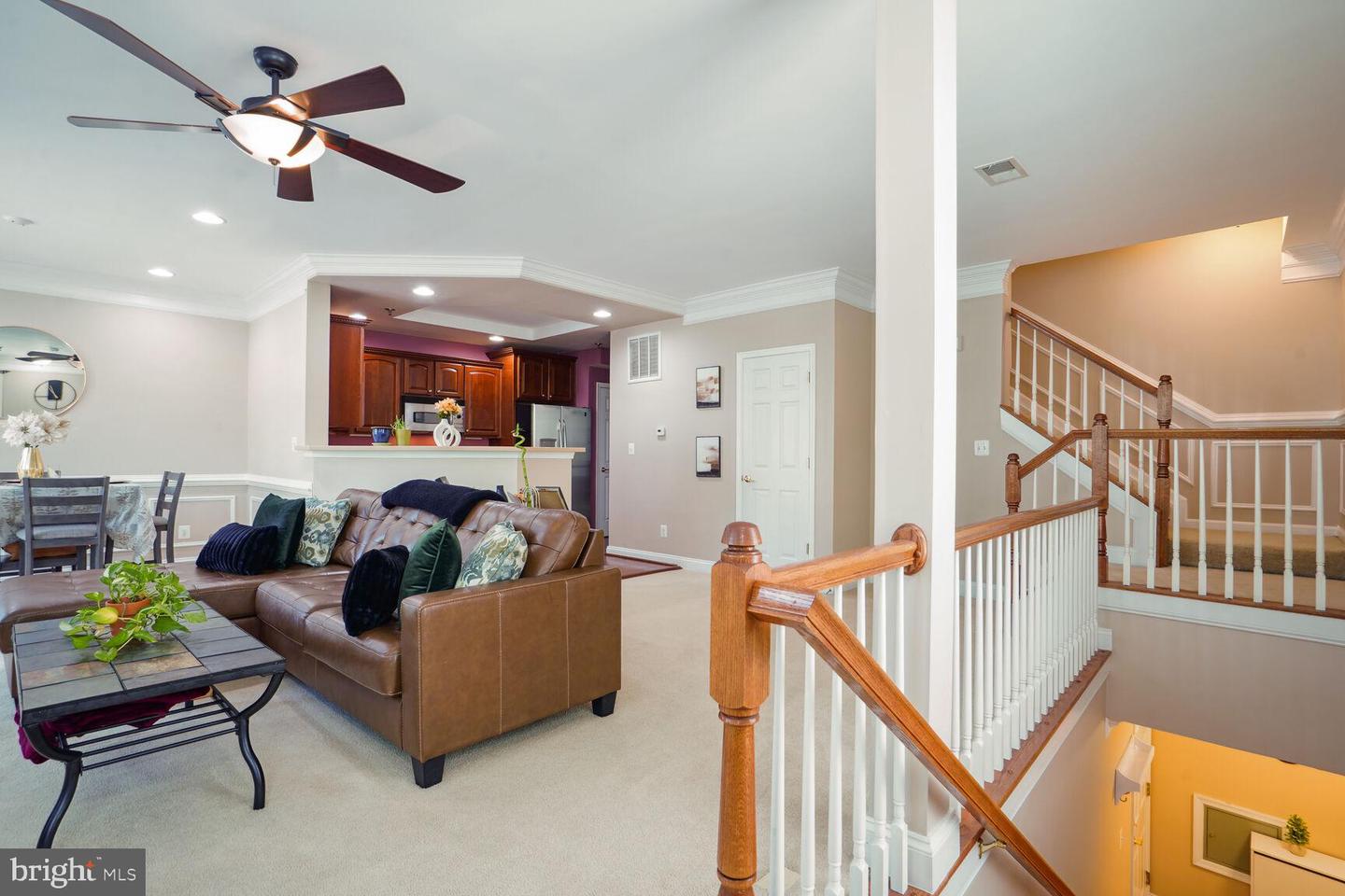 Photo 4 of 34 of 7129 Mason Grove Ct #12 townhome