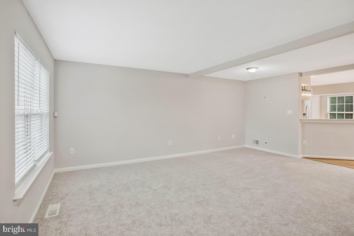 Photo 6 of 39 of 17366 Sligo Loop townhome