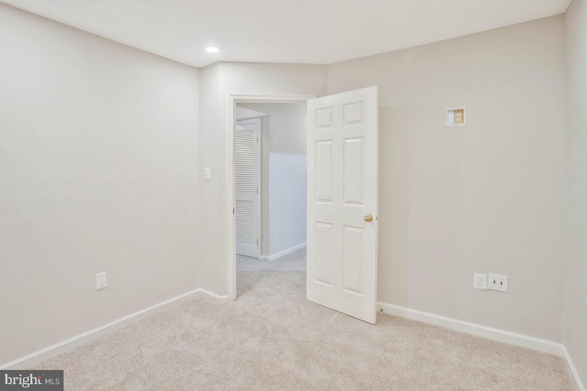 Photo 29 of 39 of 17366 Sligo Loop townhome