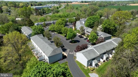 1 Ramsgate Ln Lancaster PA 17603