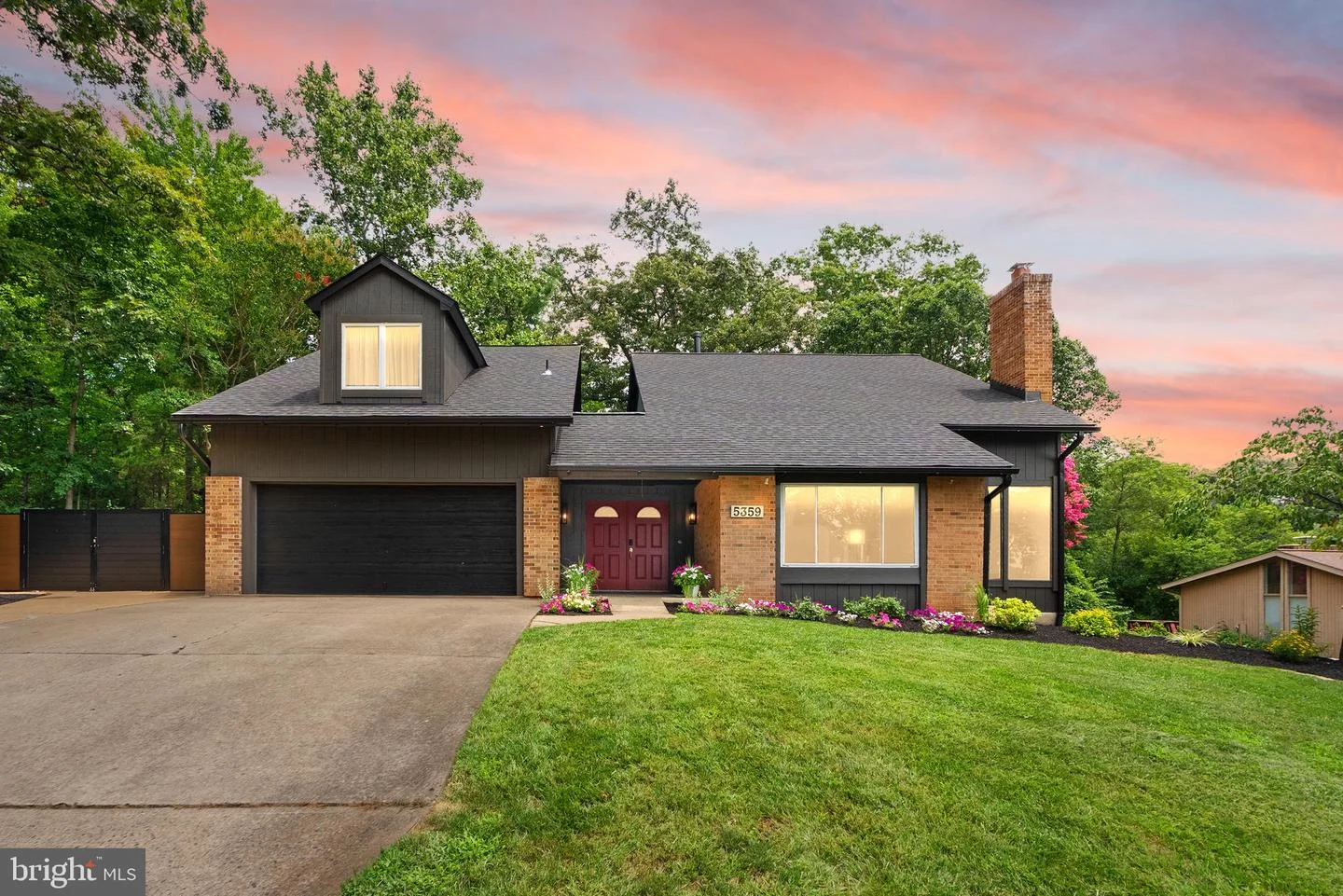 5359 Black Oak Drive