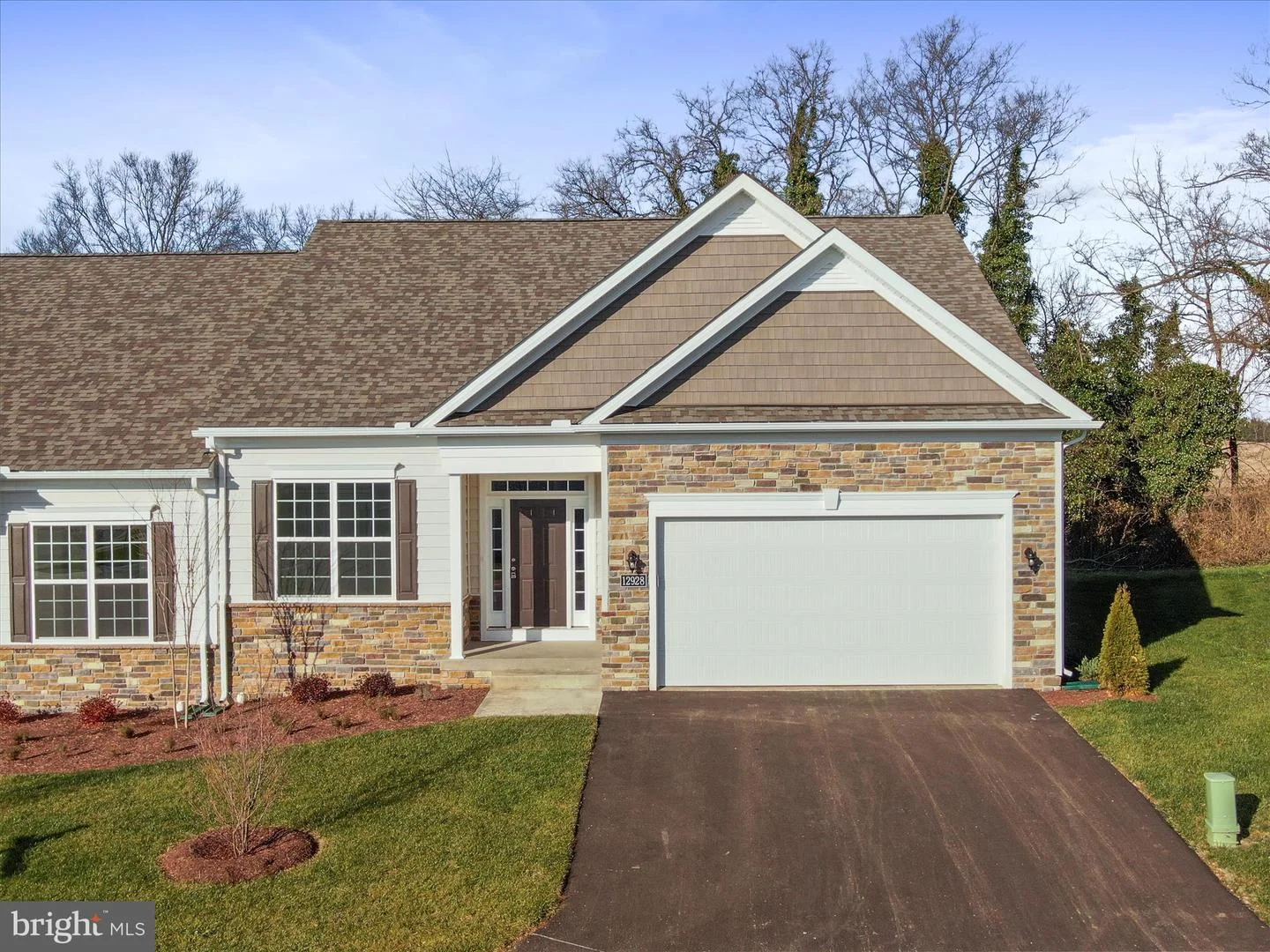 12928 Hawkins Circle Cir