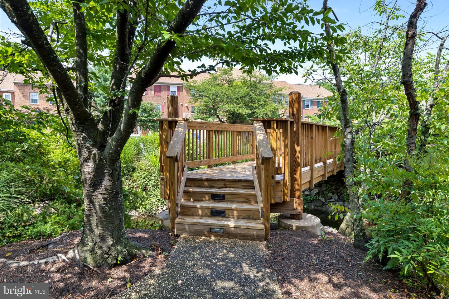 Photo 30 of 31 of 5904 Munson Ct townhome