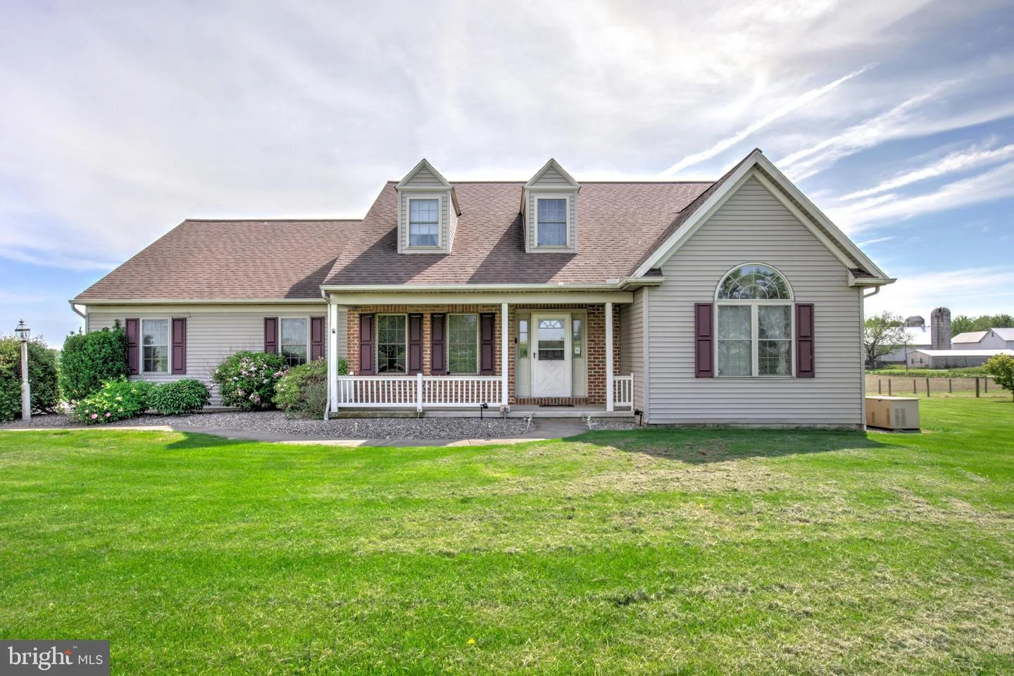 137 S Ronks Road, Ronks, PA, 17572
