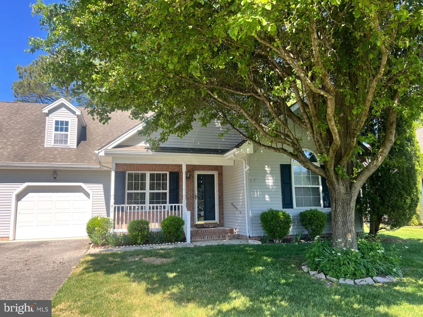 914 Sapphire Court