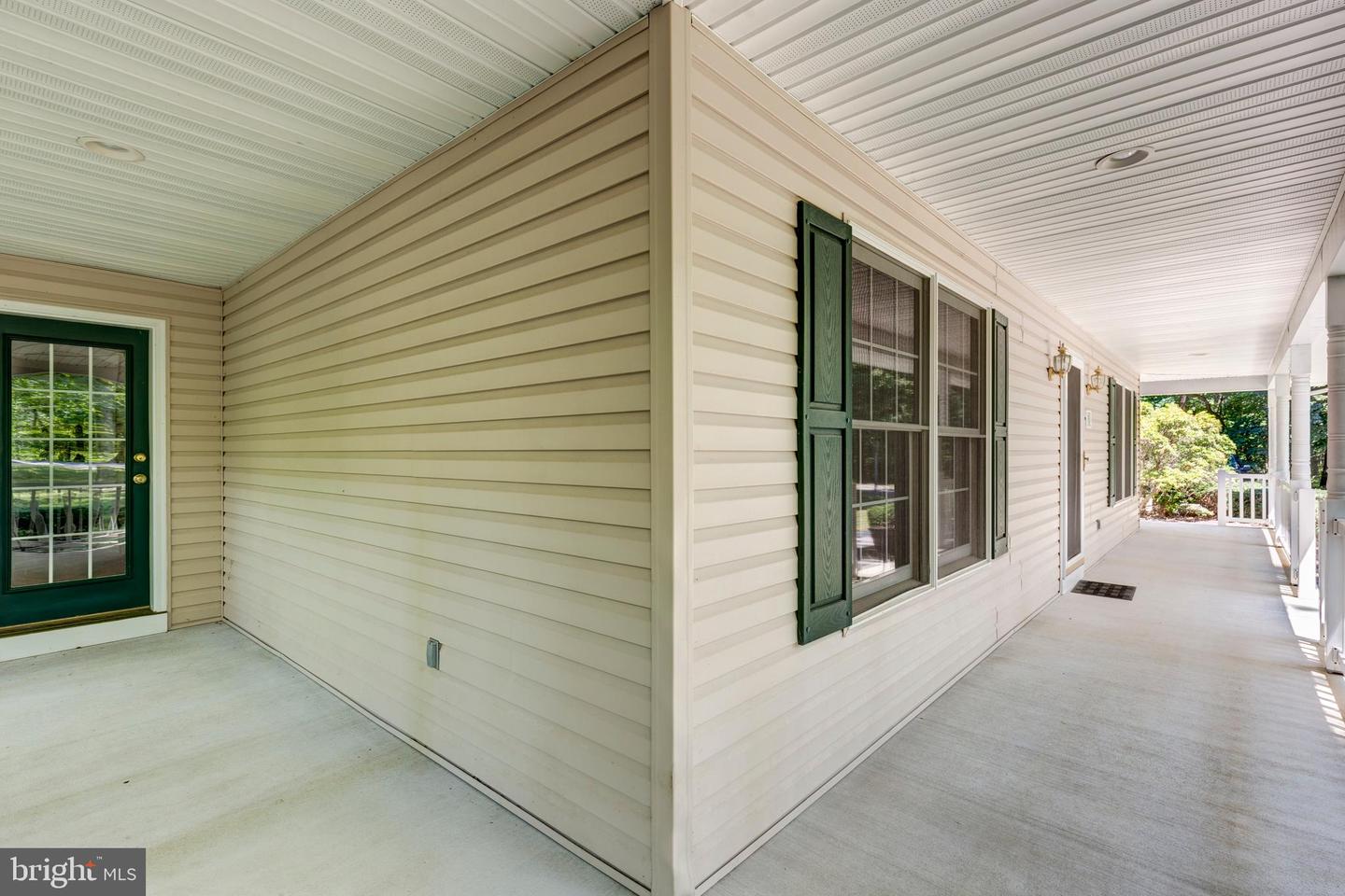 Photo 50 of 96 of 50 White Oak Trl house