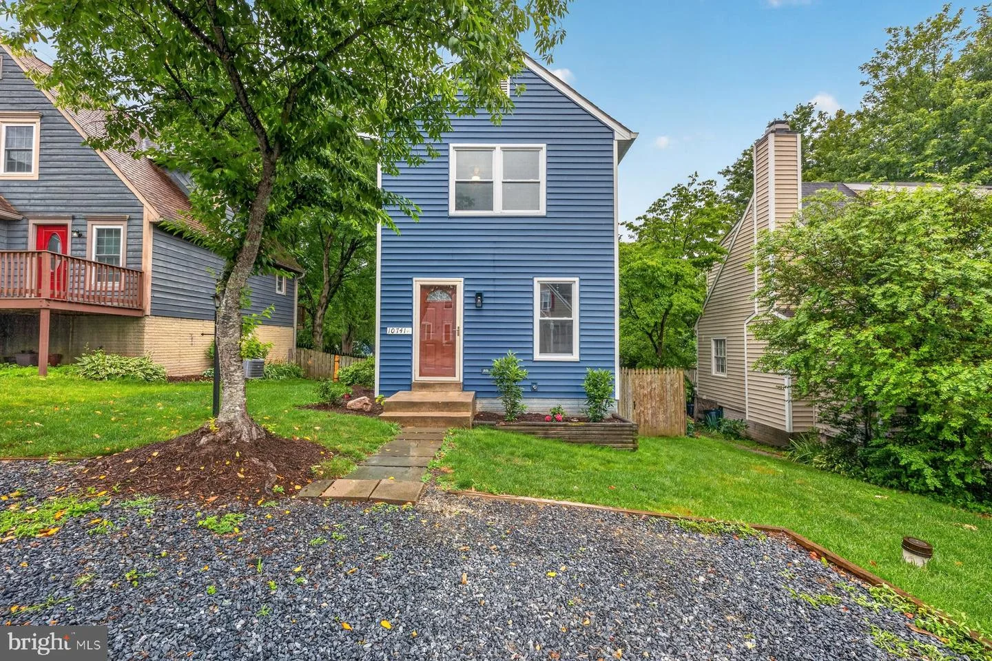 10741 Lake Edge Court