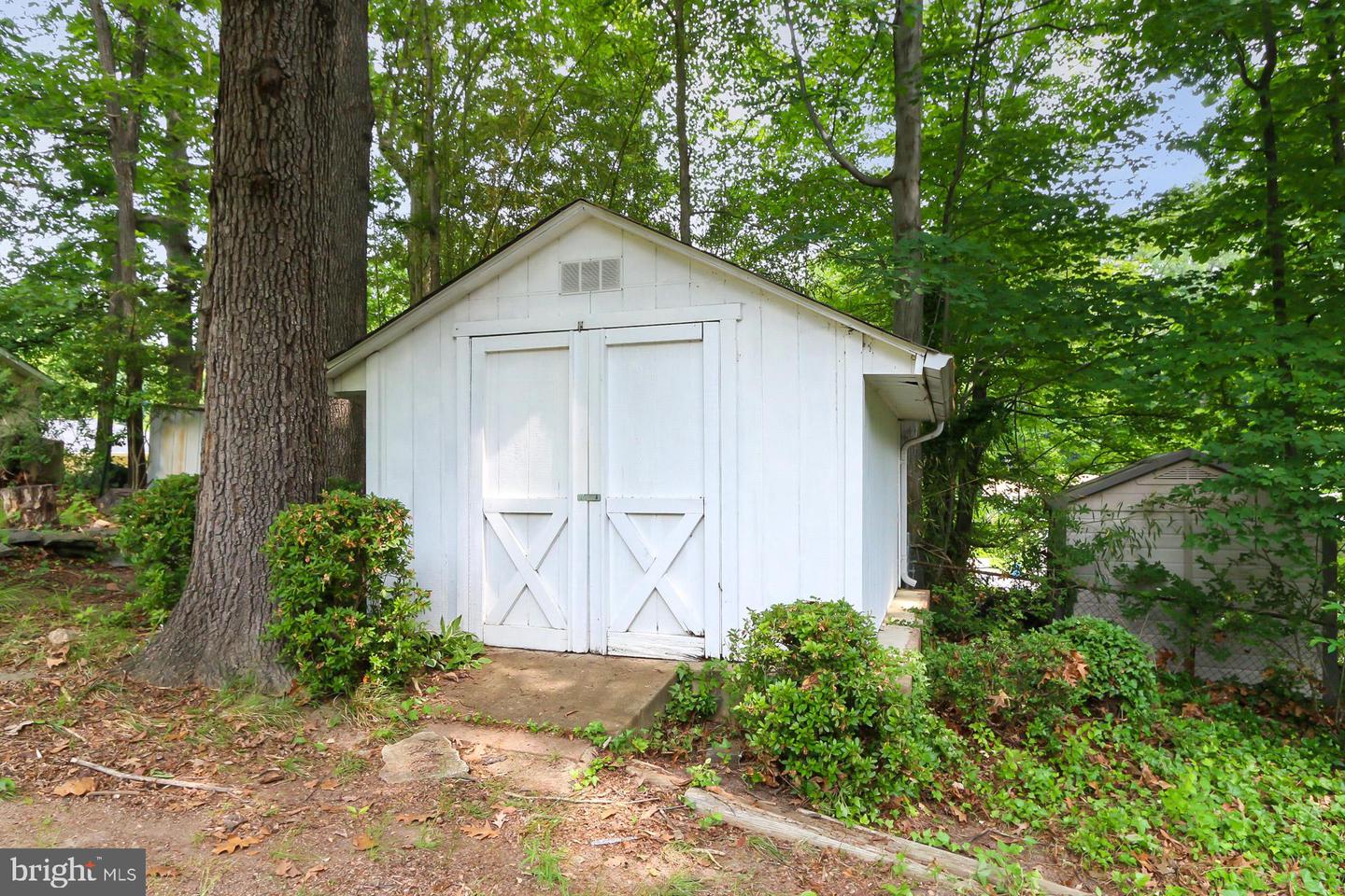 Photo 41 of 50 of 6401 Limerick Ct house