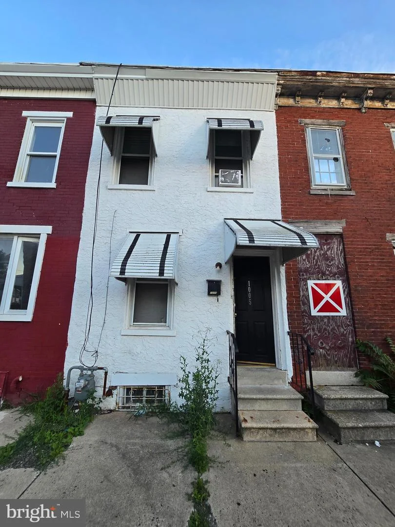 1005 W 8th Street