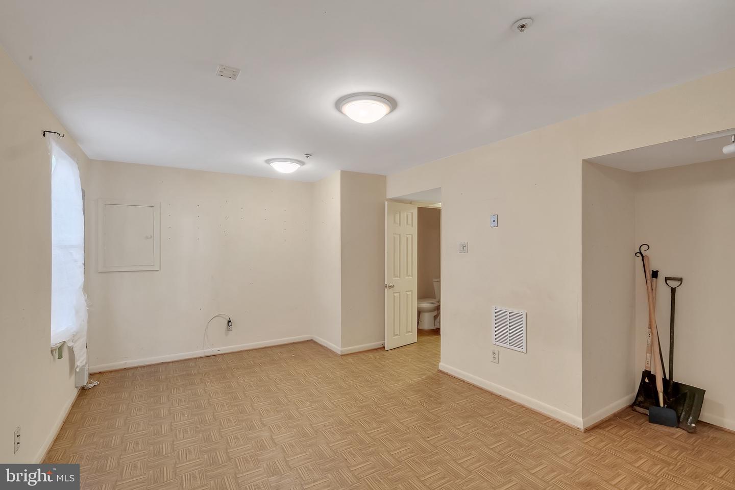 Photo 5 of 28 of 1640 Willowwood Ct townhome
