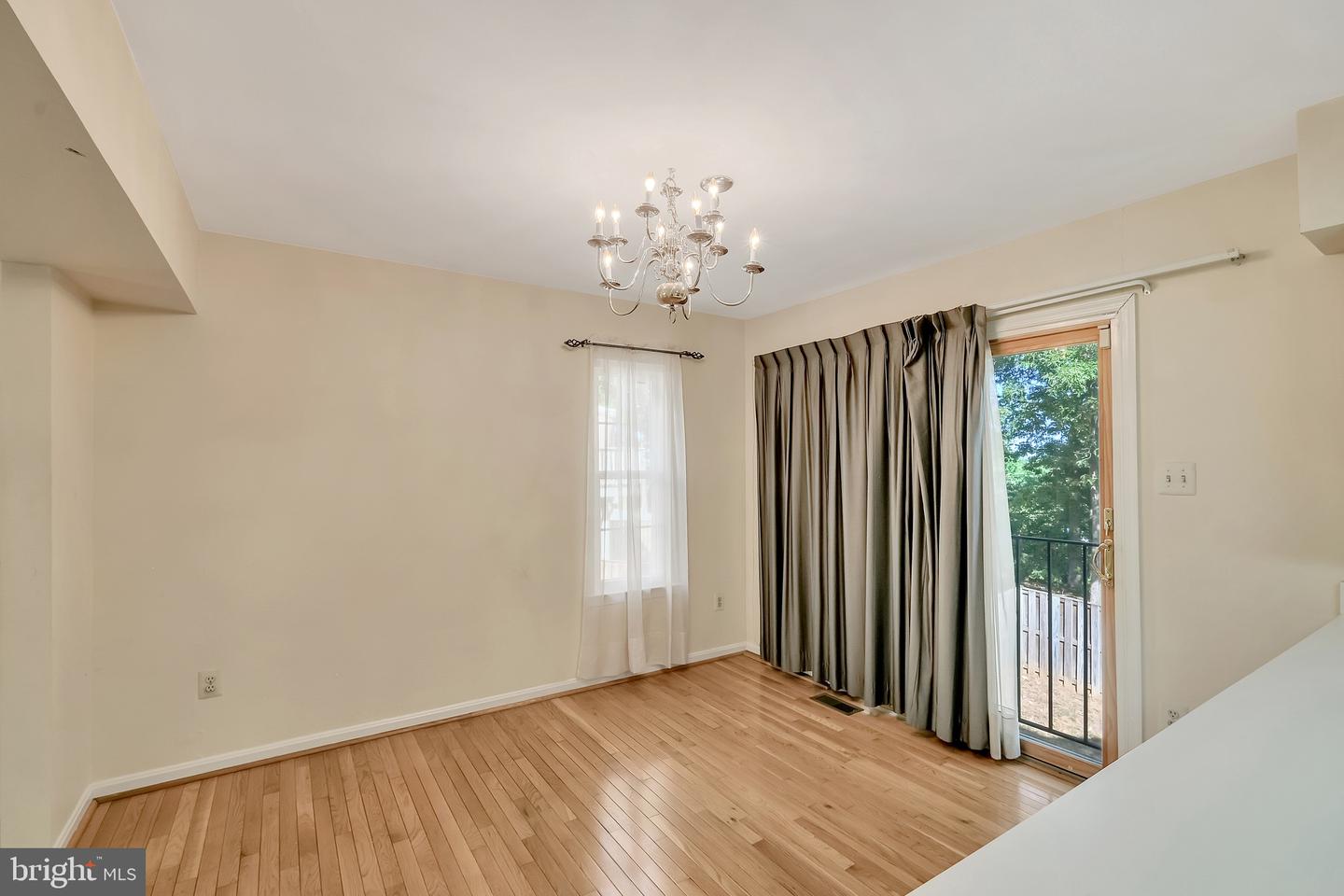Photo 9 of 28 of 1640 Willowwood Ct townhome