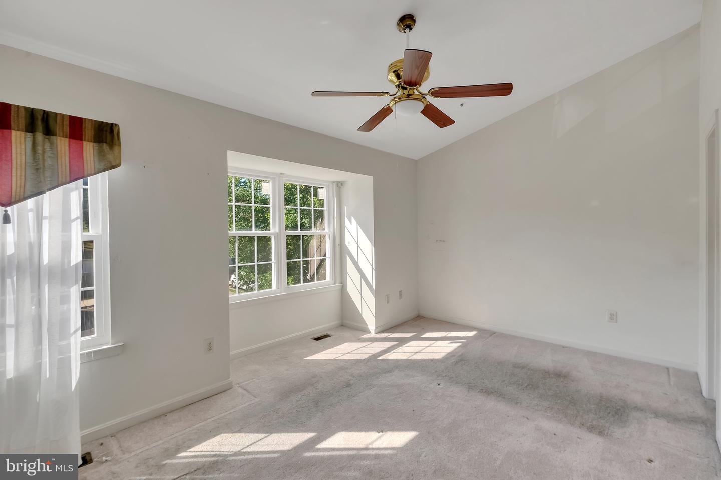 Photo 11 of 28 of 1640 Willowwood Ct townhome