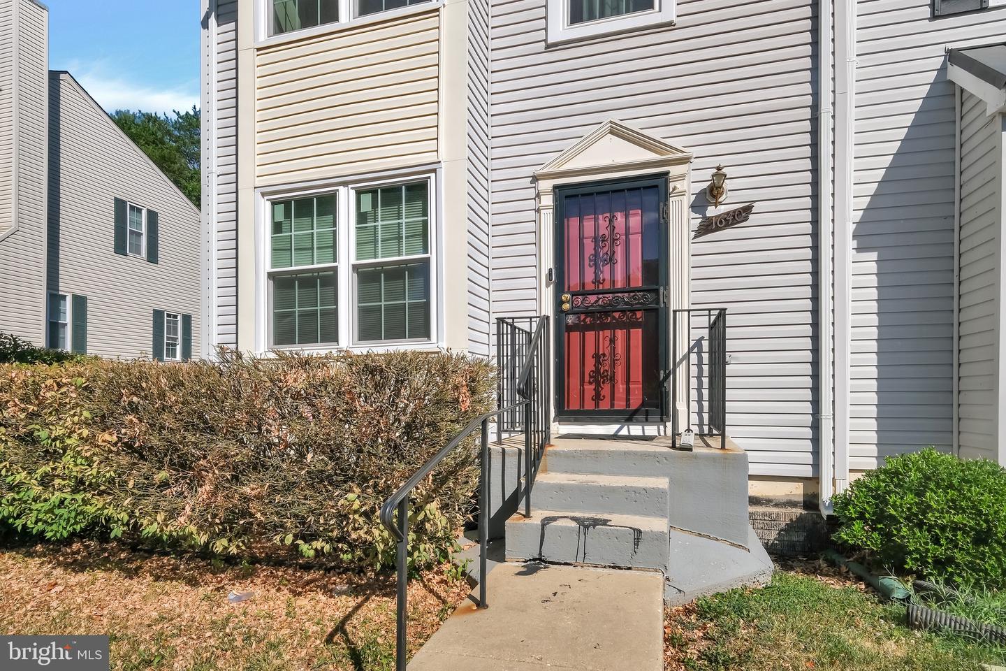 Photo 2 of 28 of 1640 Willowwood Ct townhome