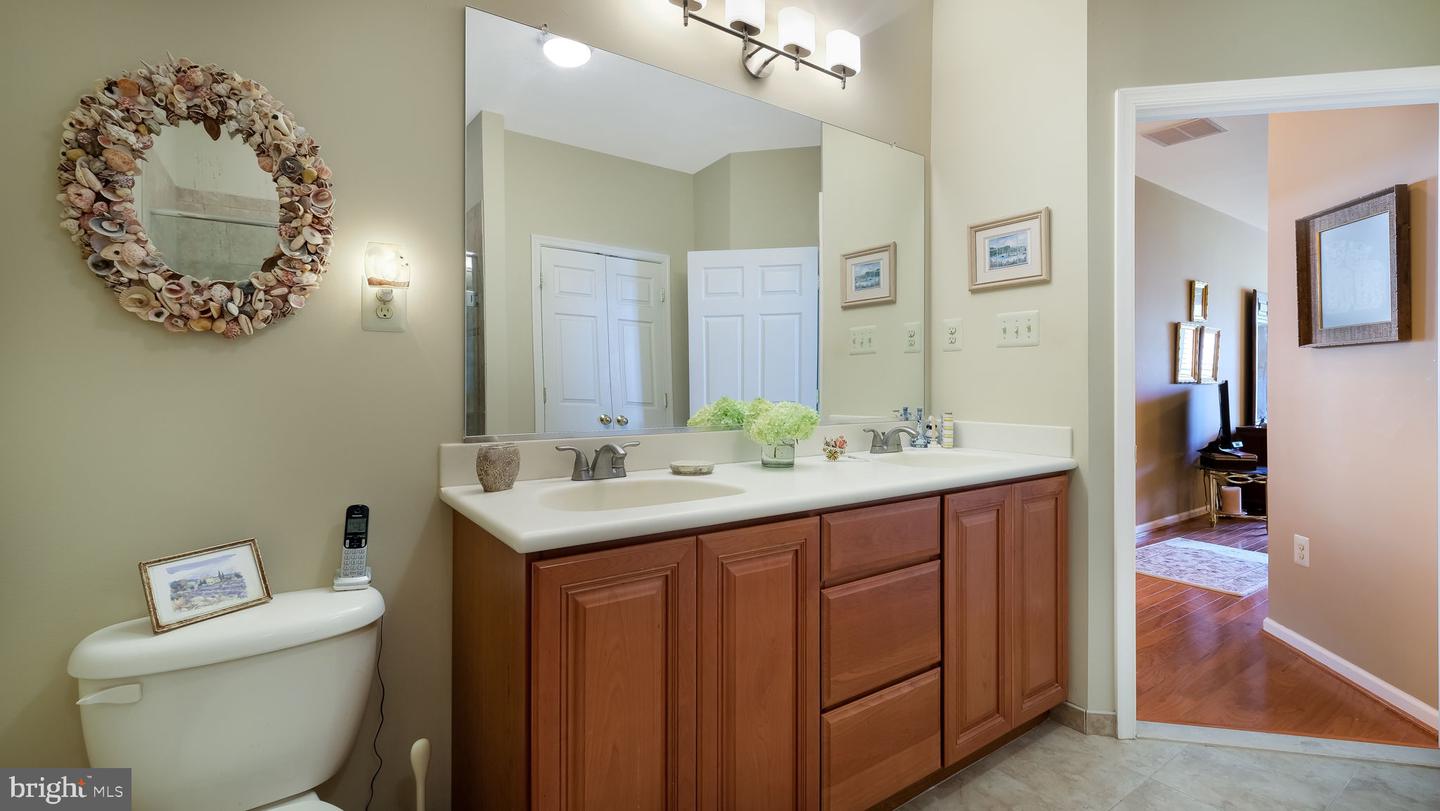 Photo 17 of 43 of 109 Lincoln Dr #232 townhome