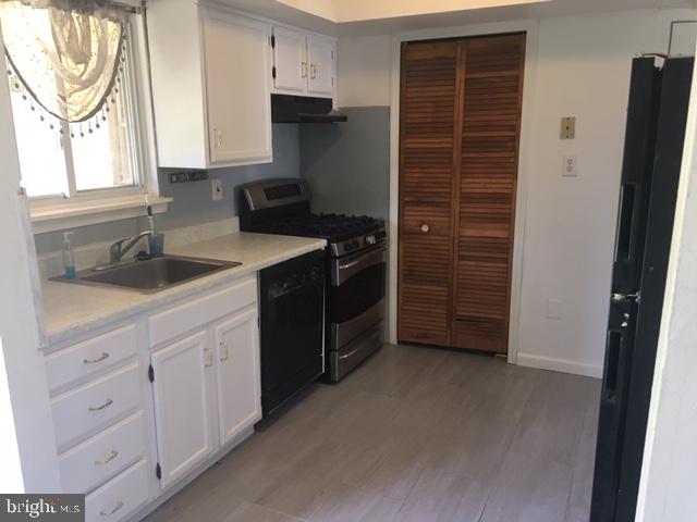 Photo 6 of 11 of 50 Farmhouse Rd multi-family property