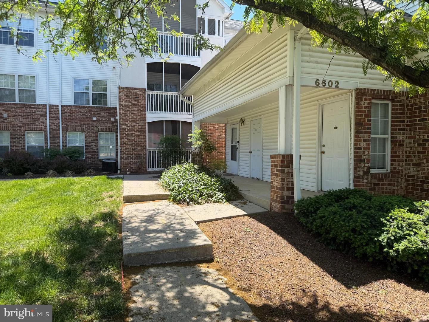 6602 Lake Park Drive Unit T-1