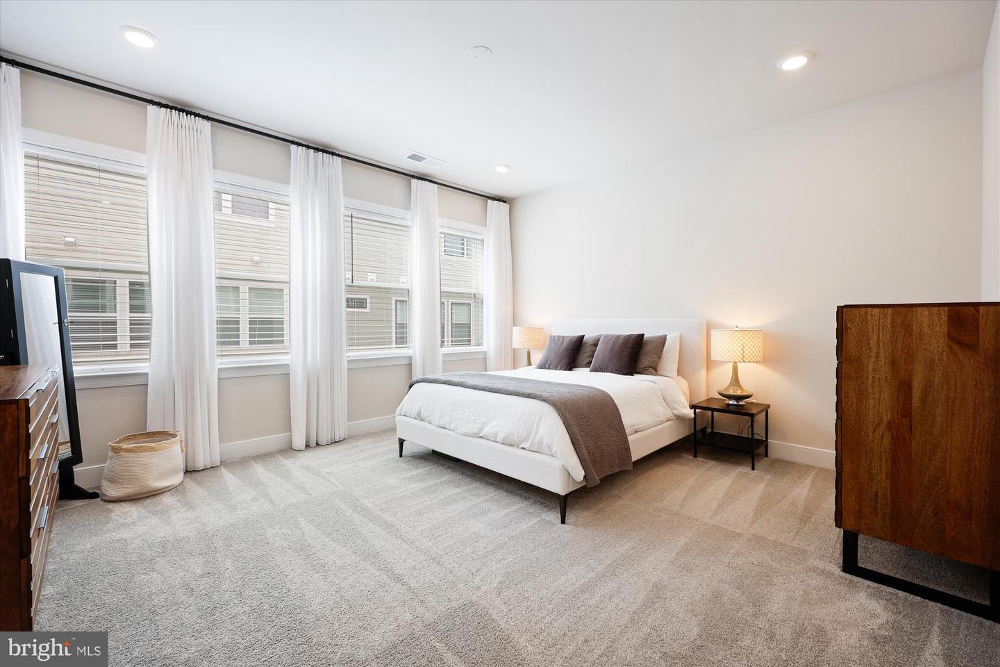 Photo 5 of 90 of 8174 Flatbush St townhome