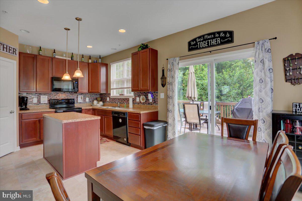 Photo 9 of 40 of 532 Abigail Avenue townhome
