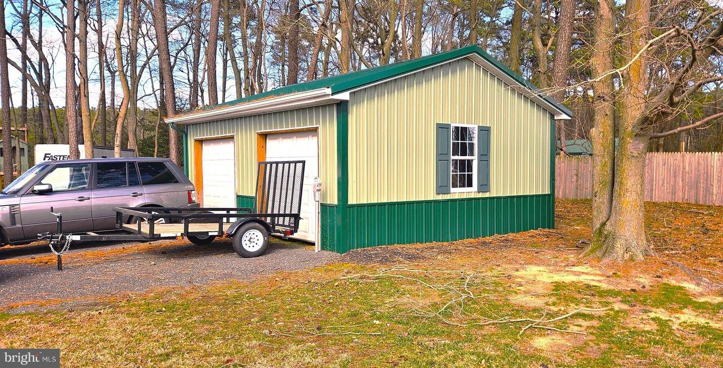 Photo 7 of 24 of 1439 Cedar Hall Rd mobile home