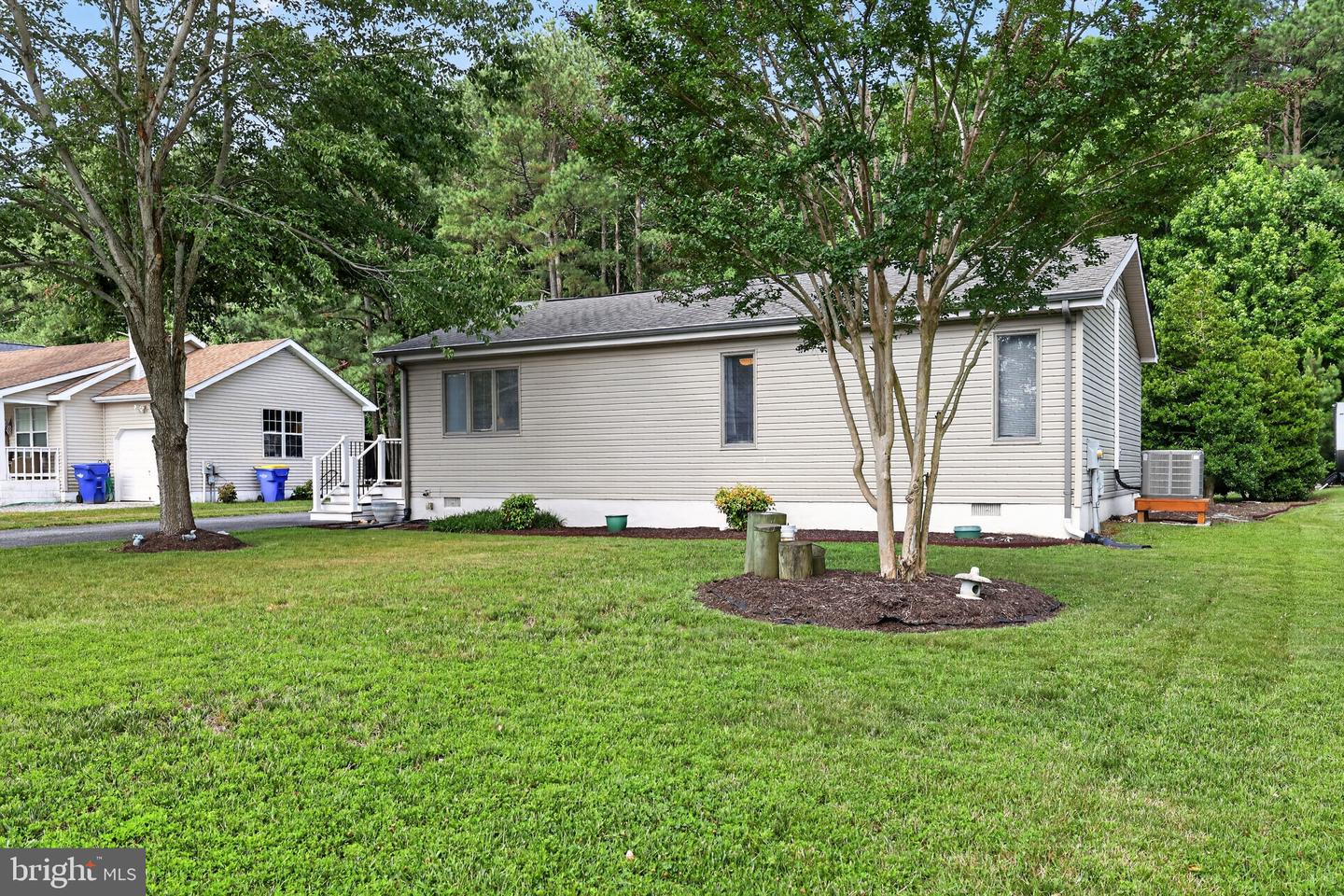 38928 Captains Ln