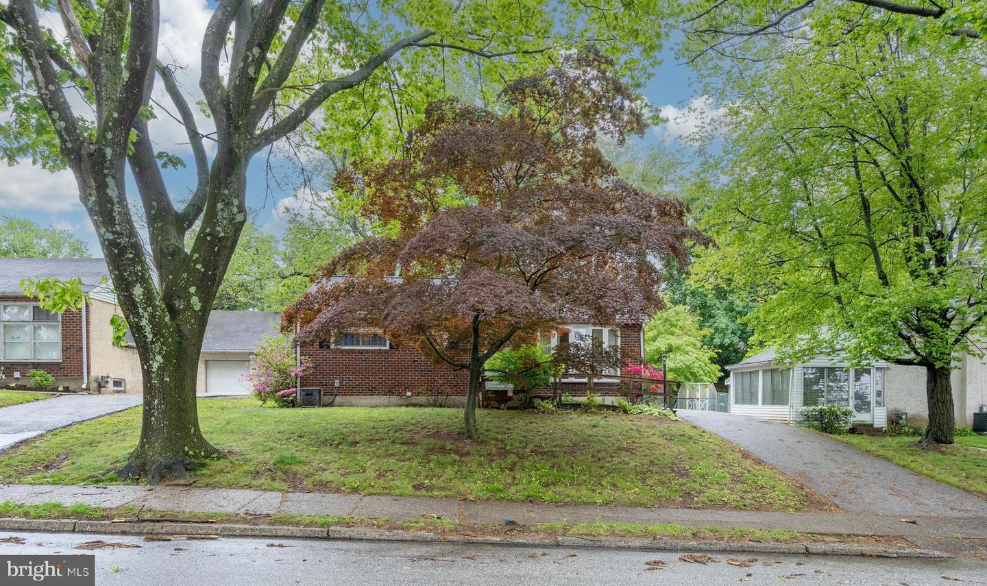 504 W Anderson Ave