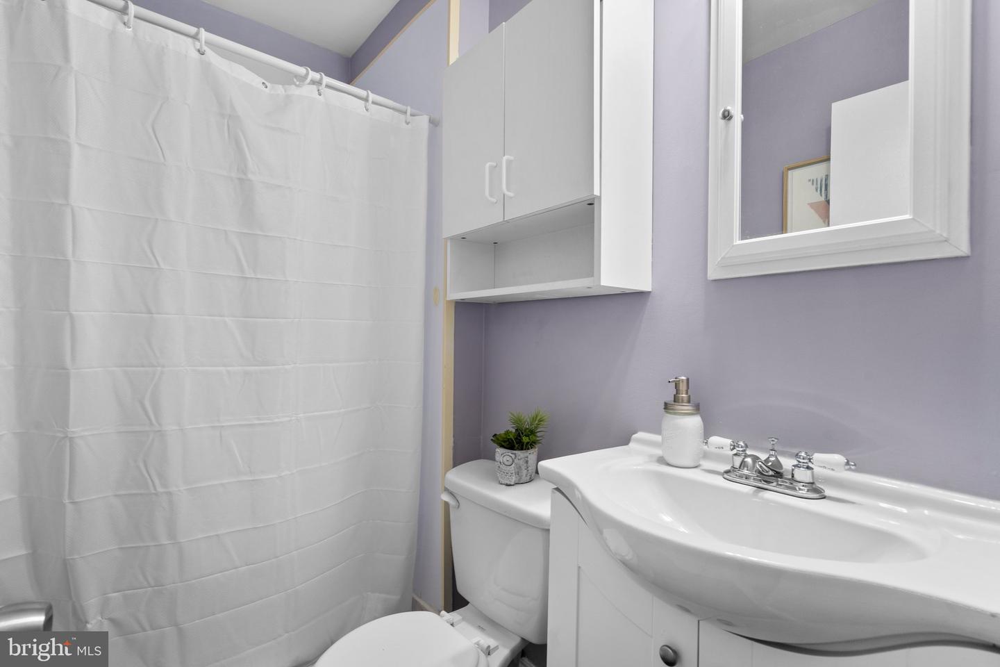 Photo 13 of 27 of 12 Irish Ct townhome