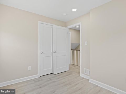 Duplex in Arlington VA 807 Harrison STREET 19.jpg