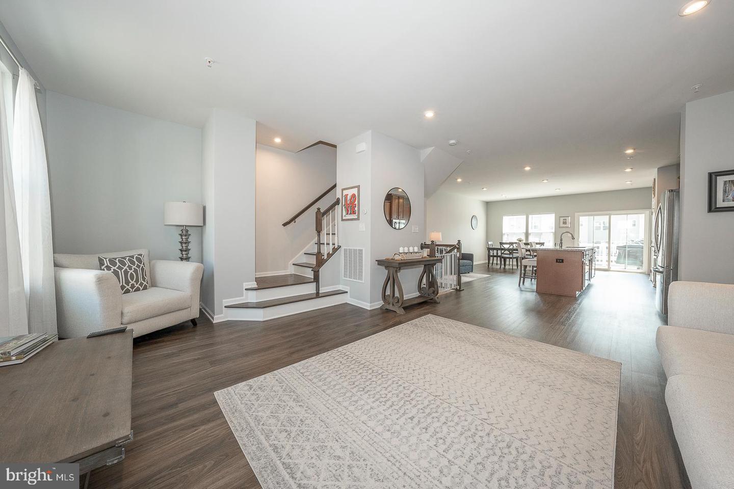 Photo 8 of 41 of 405 Blue Welsh St townhome