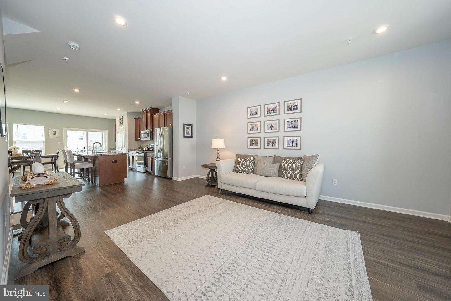 Photo 11 of 41 of 405 Blue Welsh St townhome