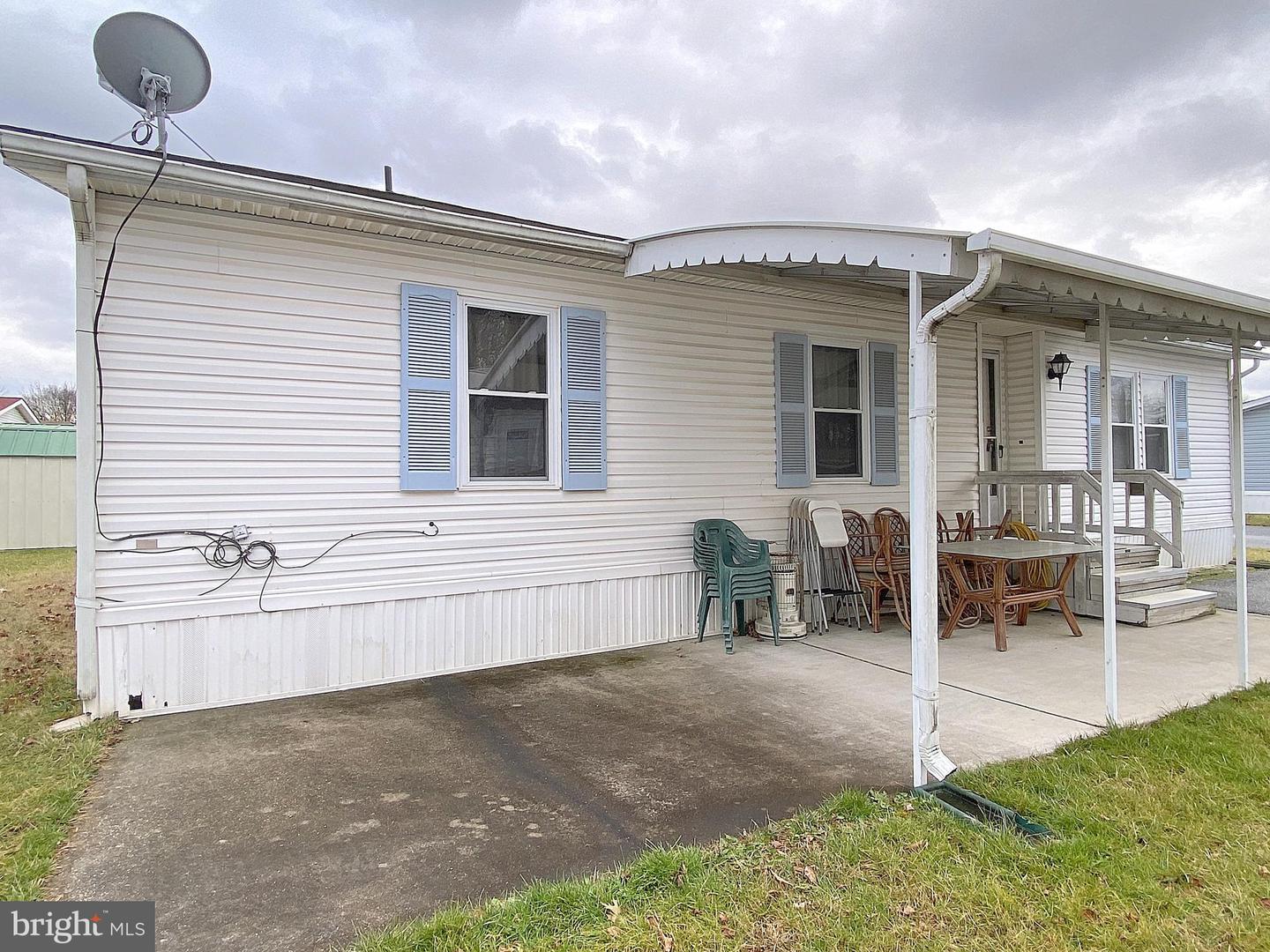 Photo 4 of 55 of 507 Brandyvale Way mobile home