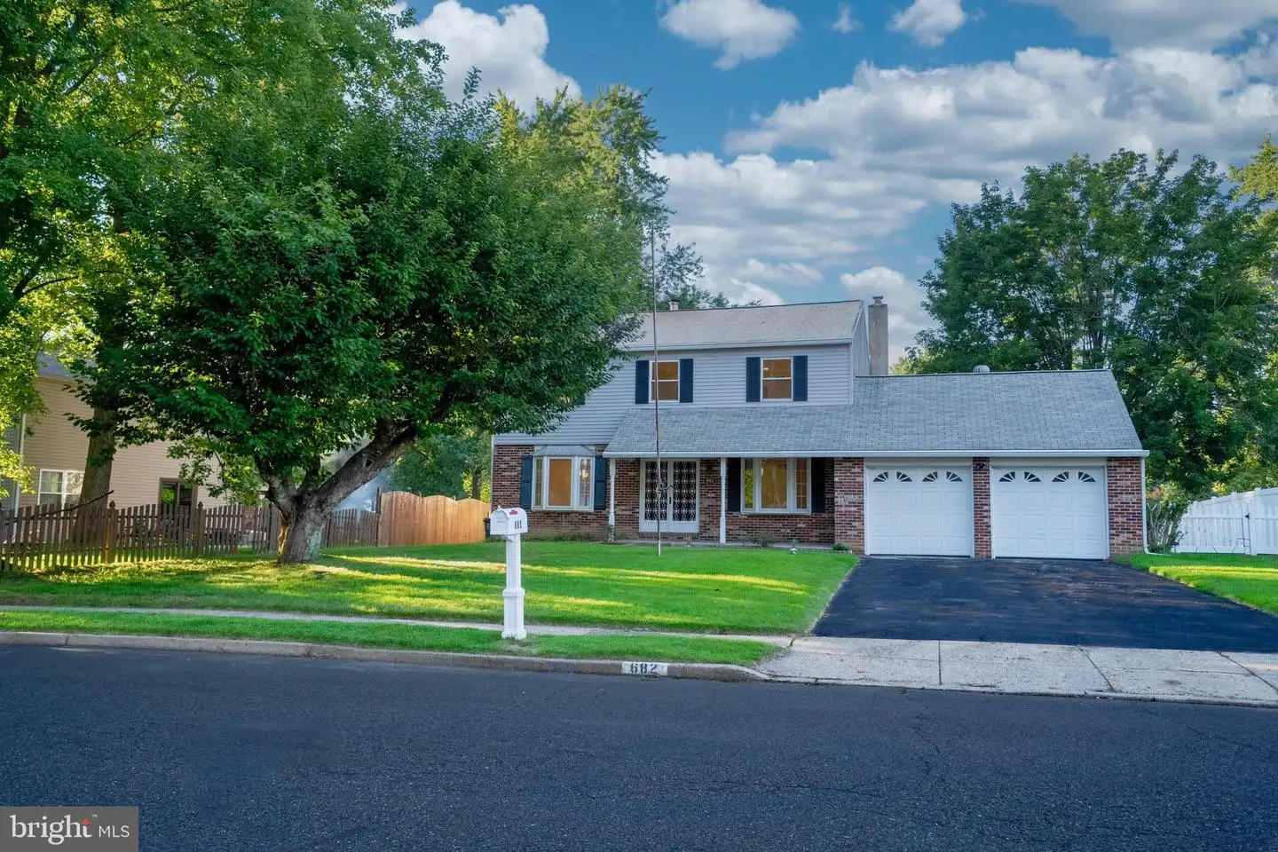 682 Woodlyn Drive, Feasterville Trevose, PA, 19053