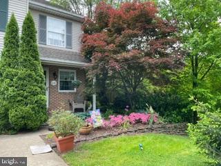 View Pipersville, PA 18947 townhome