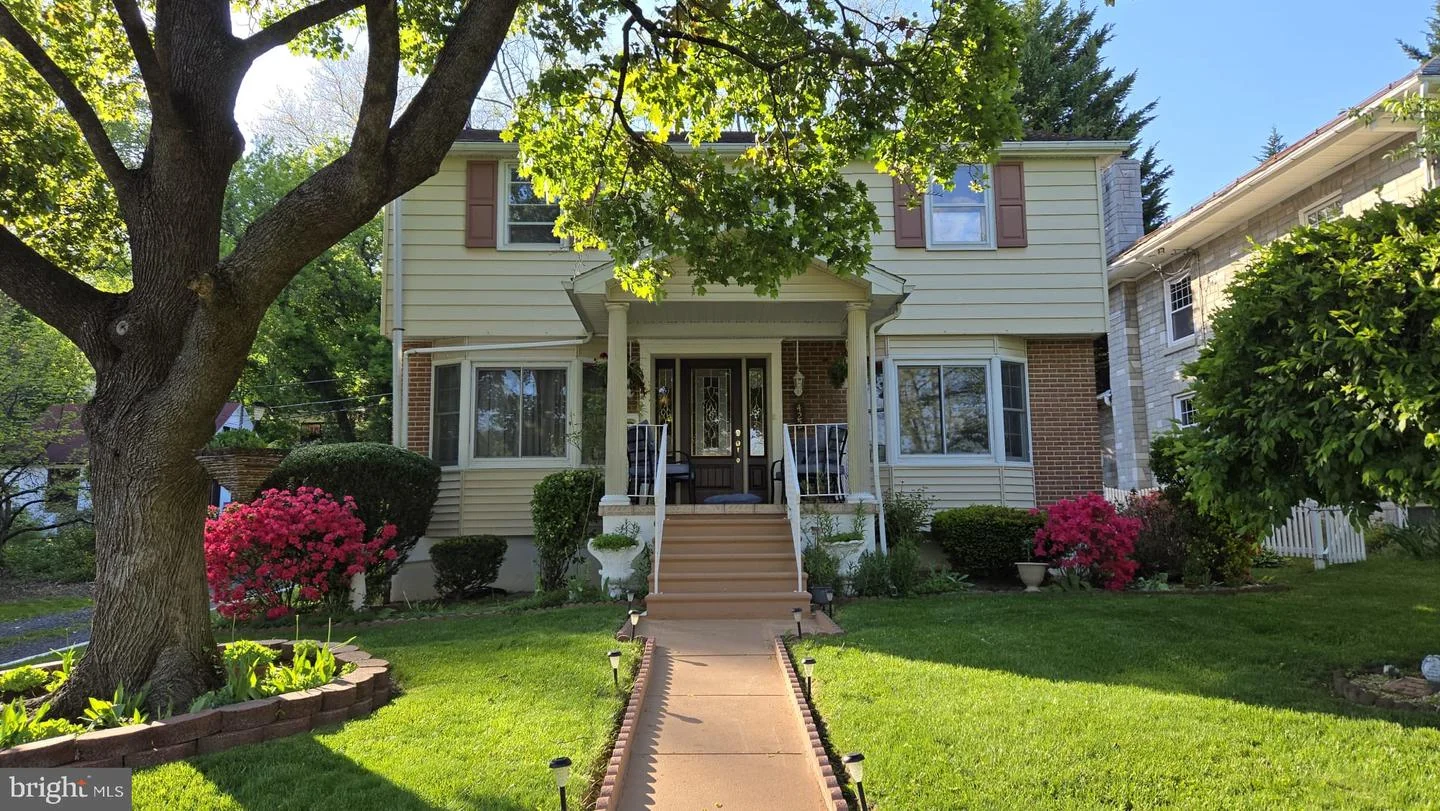 422 Carsonia Avenue