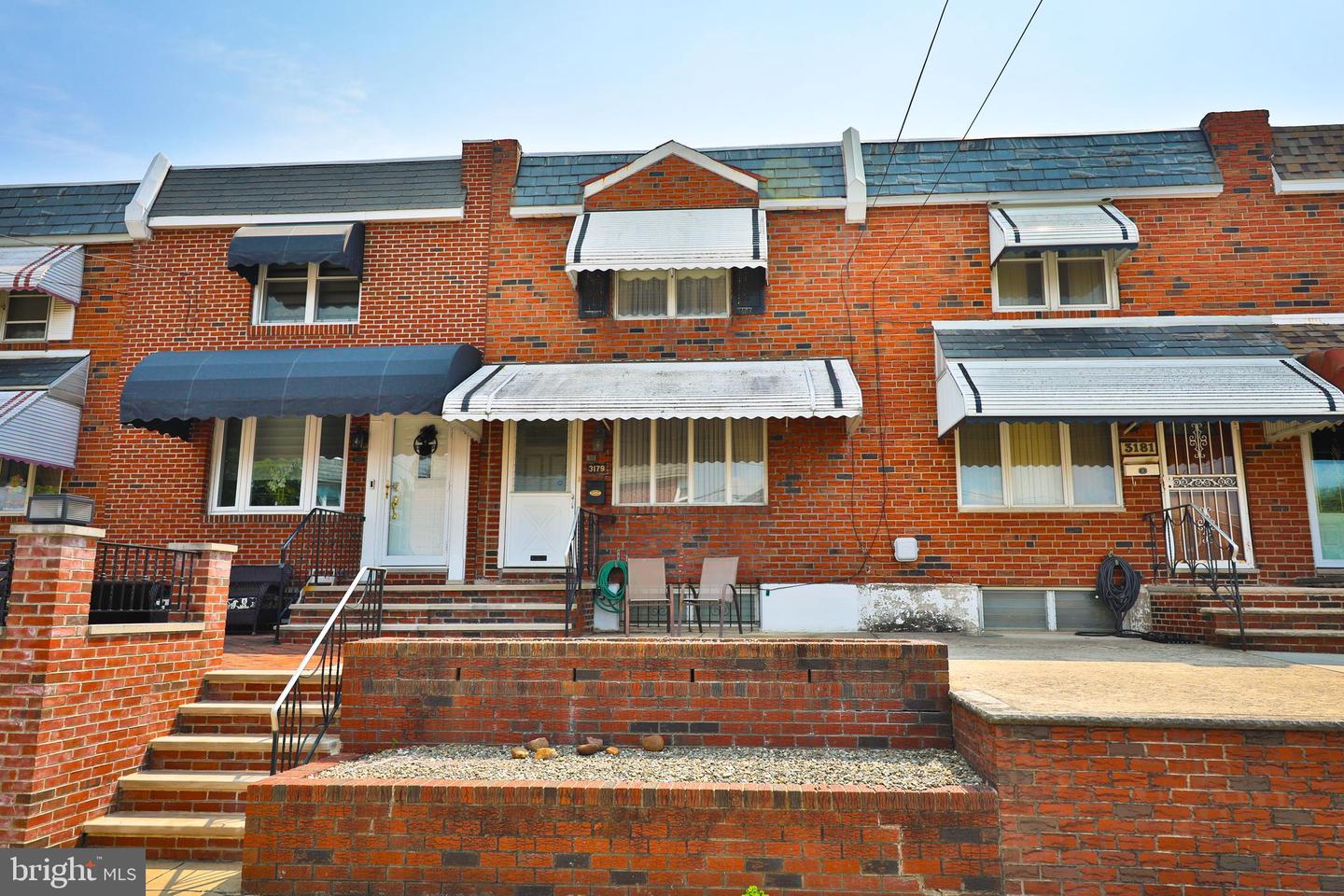 View Philadelphia, PA 19145 townhome