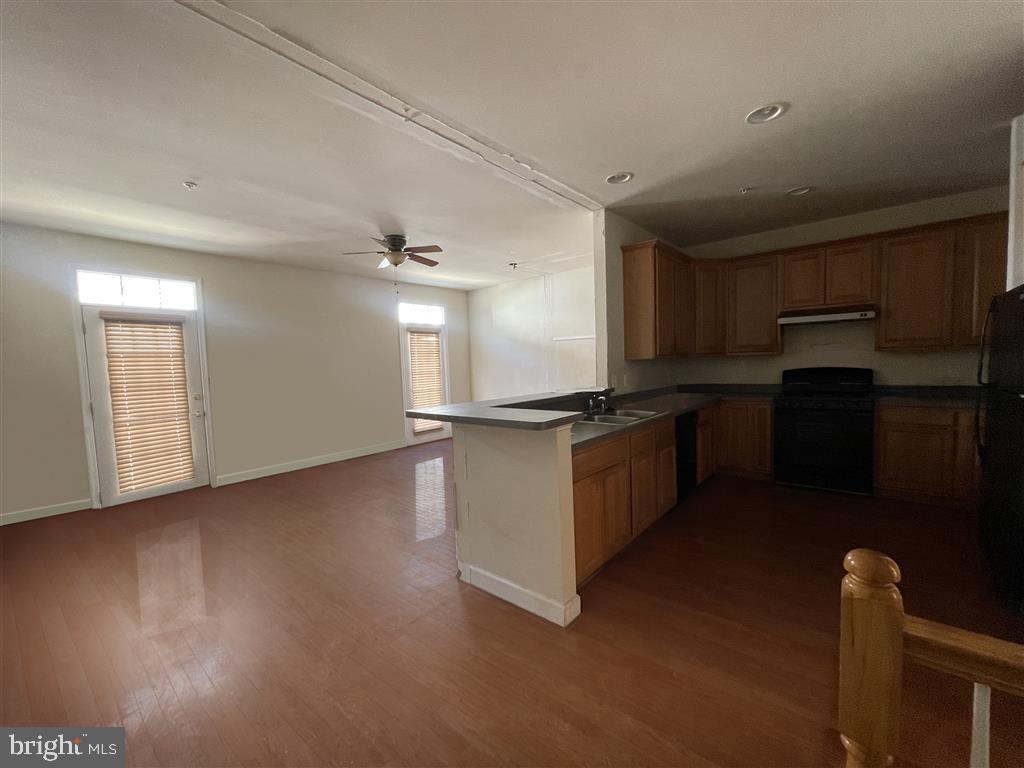 Photo 11 of 23 of 8002 Endzone Way house