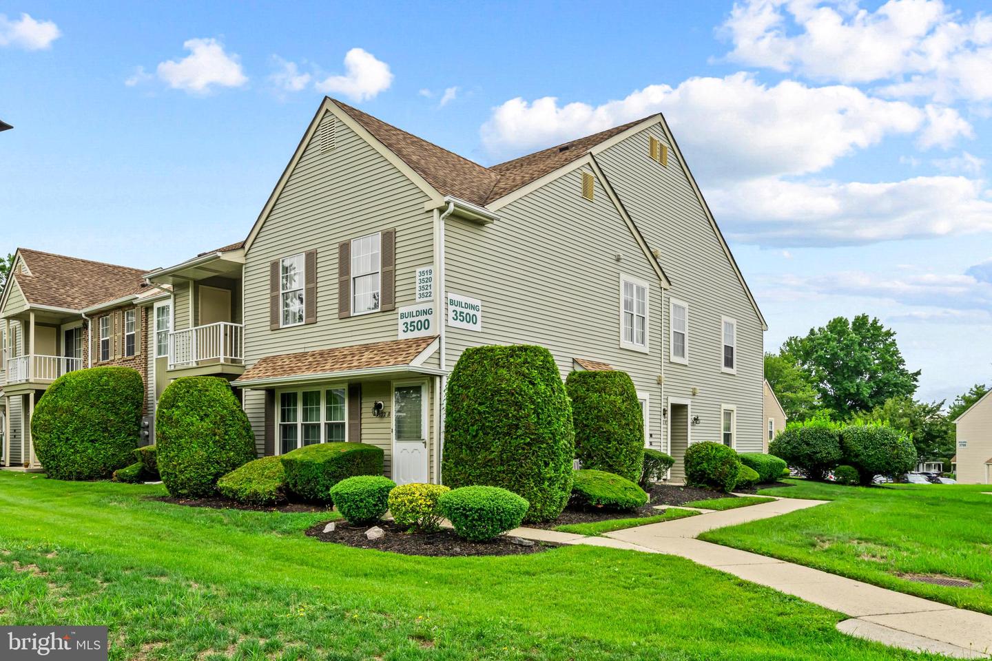 View Mount Laurel, NJ 08054 condo