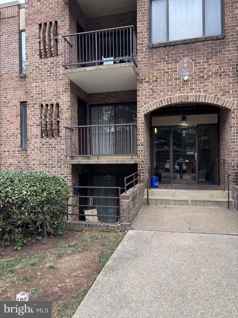 9 Silverwood Cir #8