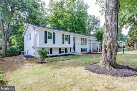 Single Family Residence in Vienna VA 2431 Rockbridge STREET 38.jpg